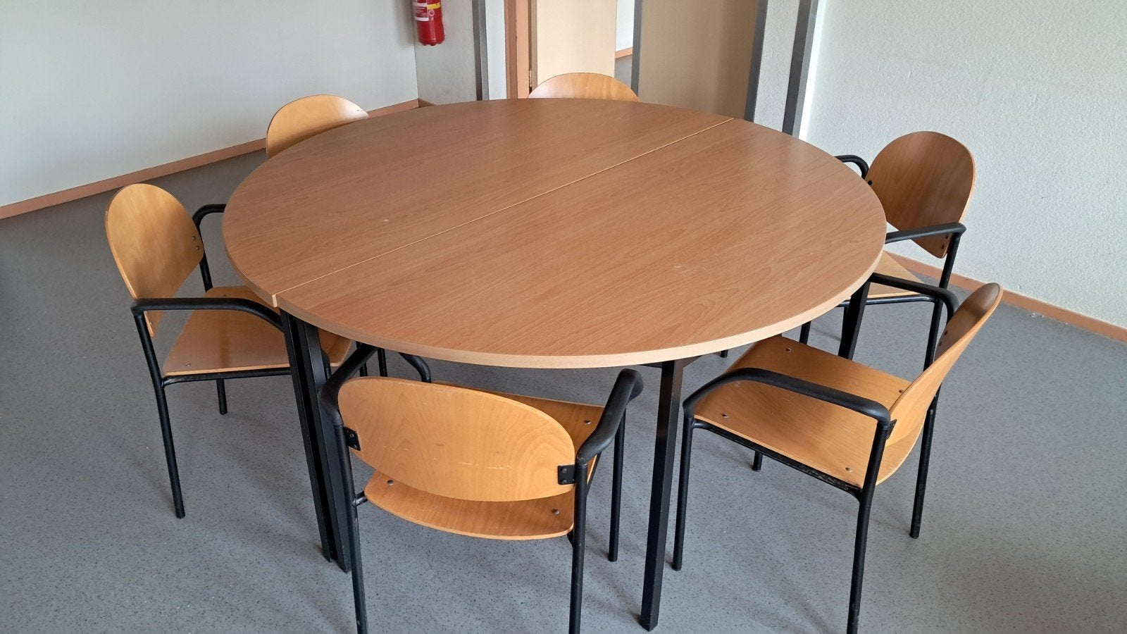 2 halfronde tafels (80x160 cm per stuk) - opbrengst kerk, Gebruikt, 50 tot 100 cm, 150 tot 200 cm, Rond