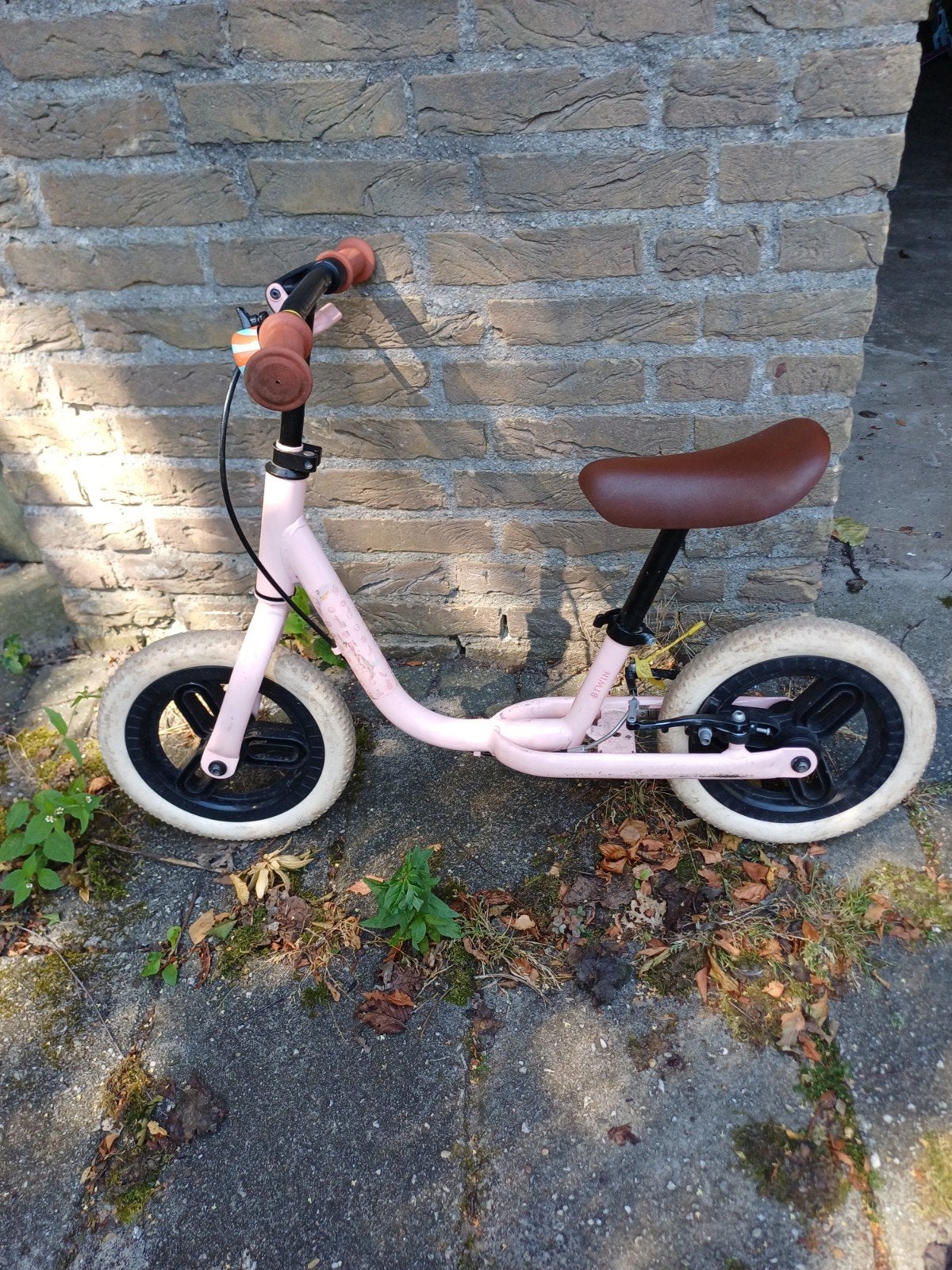 Btwin Loop Kinderfiets - Gebruikt met lichte sporen, Fietsen en Brommers, Fietsen | Kinderfietsjes, Gebruikt, Minder dan 16 inch