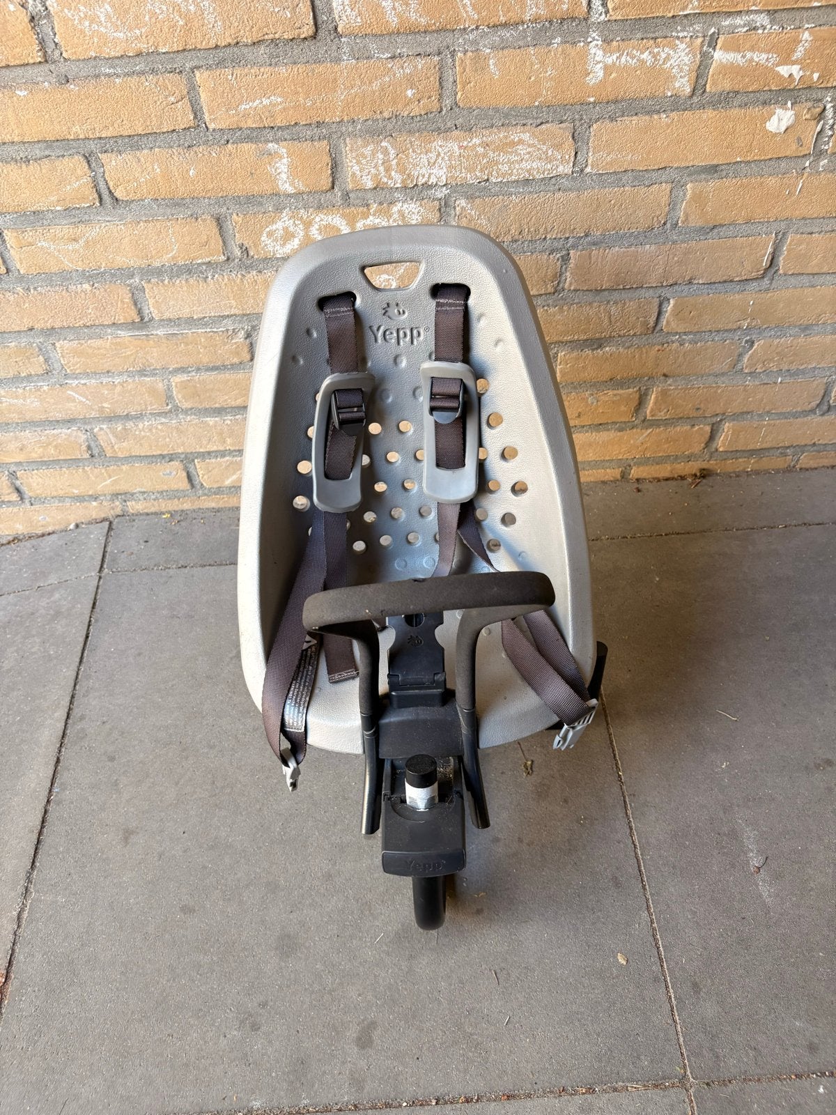 Yepp Fietsstoeltje - Voorzitje, Ophalen, Gebruikt, Voetsteuntjes, Voorzitje