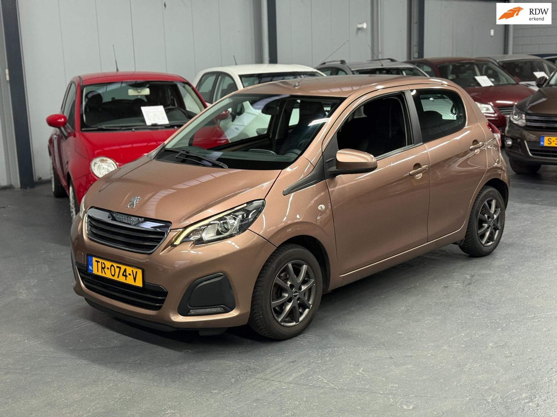 Peugeot 108 1.0 VTi Active TOP! Automaat Nieuwe APK NAP, Euro 5, Stof, Gebruikt, Bruin