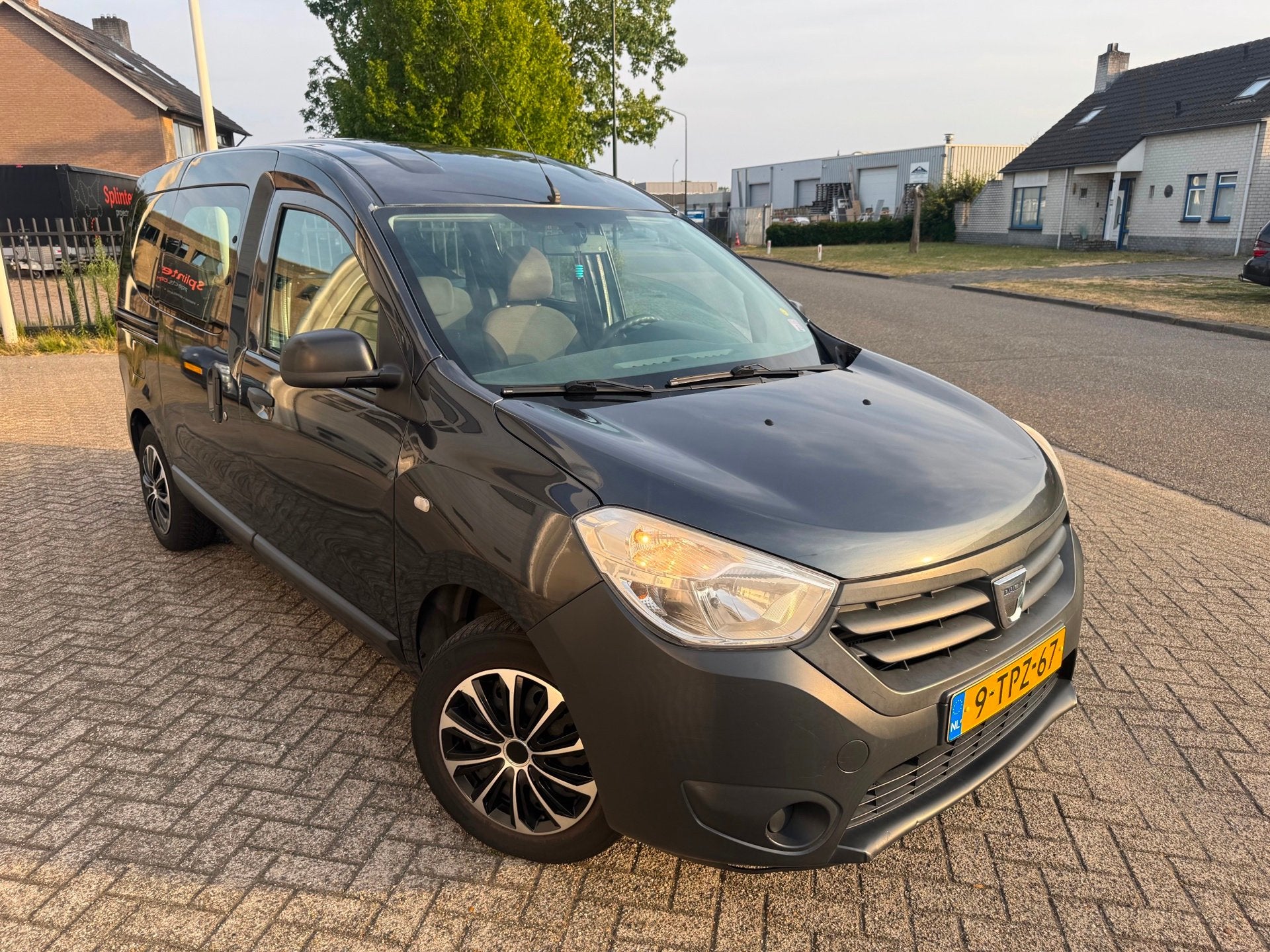 Dacia Dokker 1.2 TCe Ambiance Airco, Trekhaak,1e Eig, Voorwielaandrijving, Euro 5, Gebruikt, 4 cilinders
