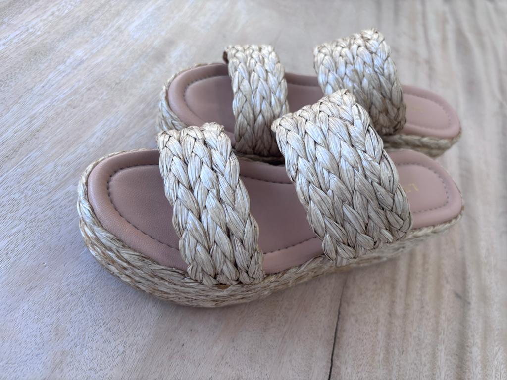 LK Bennett Raffia Muiltjes Maat 38, Verzenden, Zo goed als nieuw, Beige, Sandalen of Muiltjes