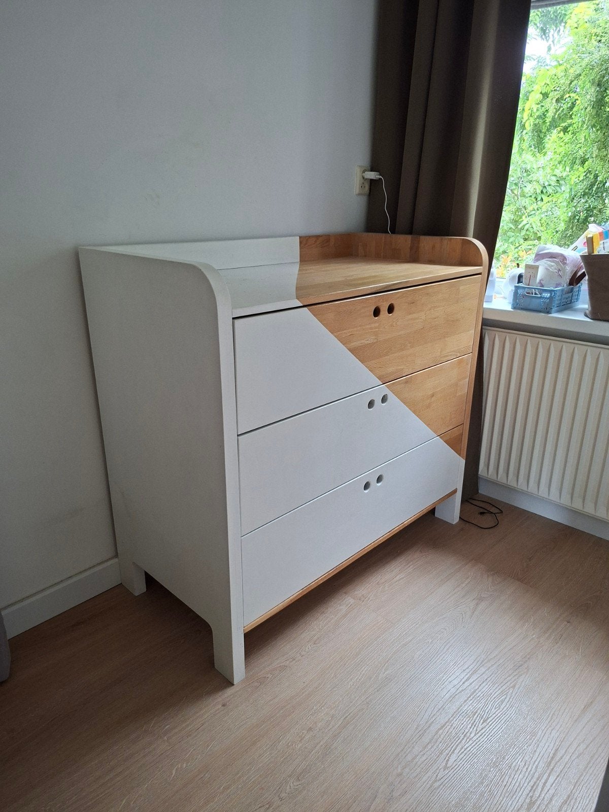 Commode Ladekast met witte vorm, Kinderen en Baby's, Ophalen, 50 tot 70 cm, 100 cm of meer, Opstaande rand