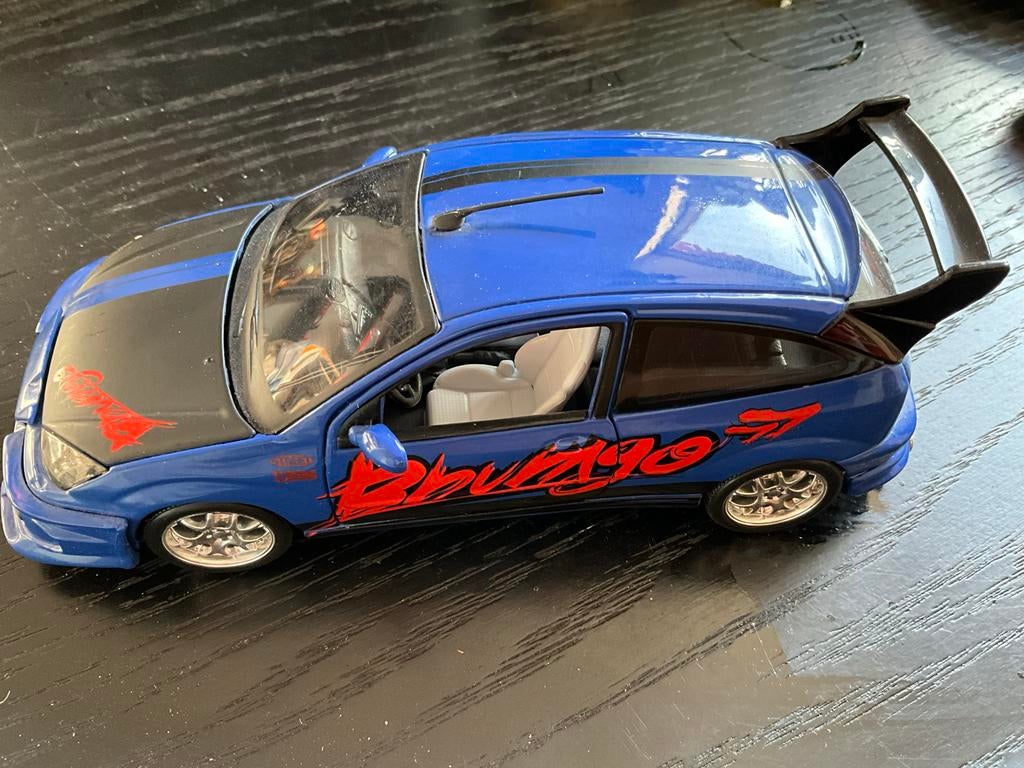 Bburago Ford Focus Schaalmodel 1:24 -, Ophalen, Zo goed als nieuw, Auto, Bburago
