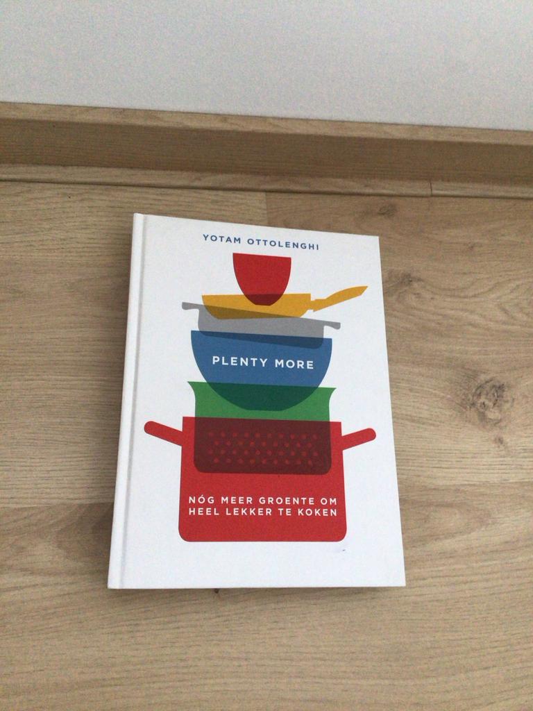 Plenty more van Ottolenghi, Midden-Oosten en Marokko, Voorgerechten en Soepen, Ophalen of Verzenden, Zo goed als nieuw