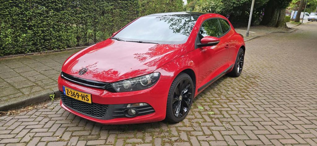 Volkswagen scirocco Highline plus 2.0 DSG, Auto's, Zwart, 1984 cc, 4 stoelen, Particulier