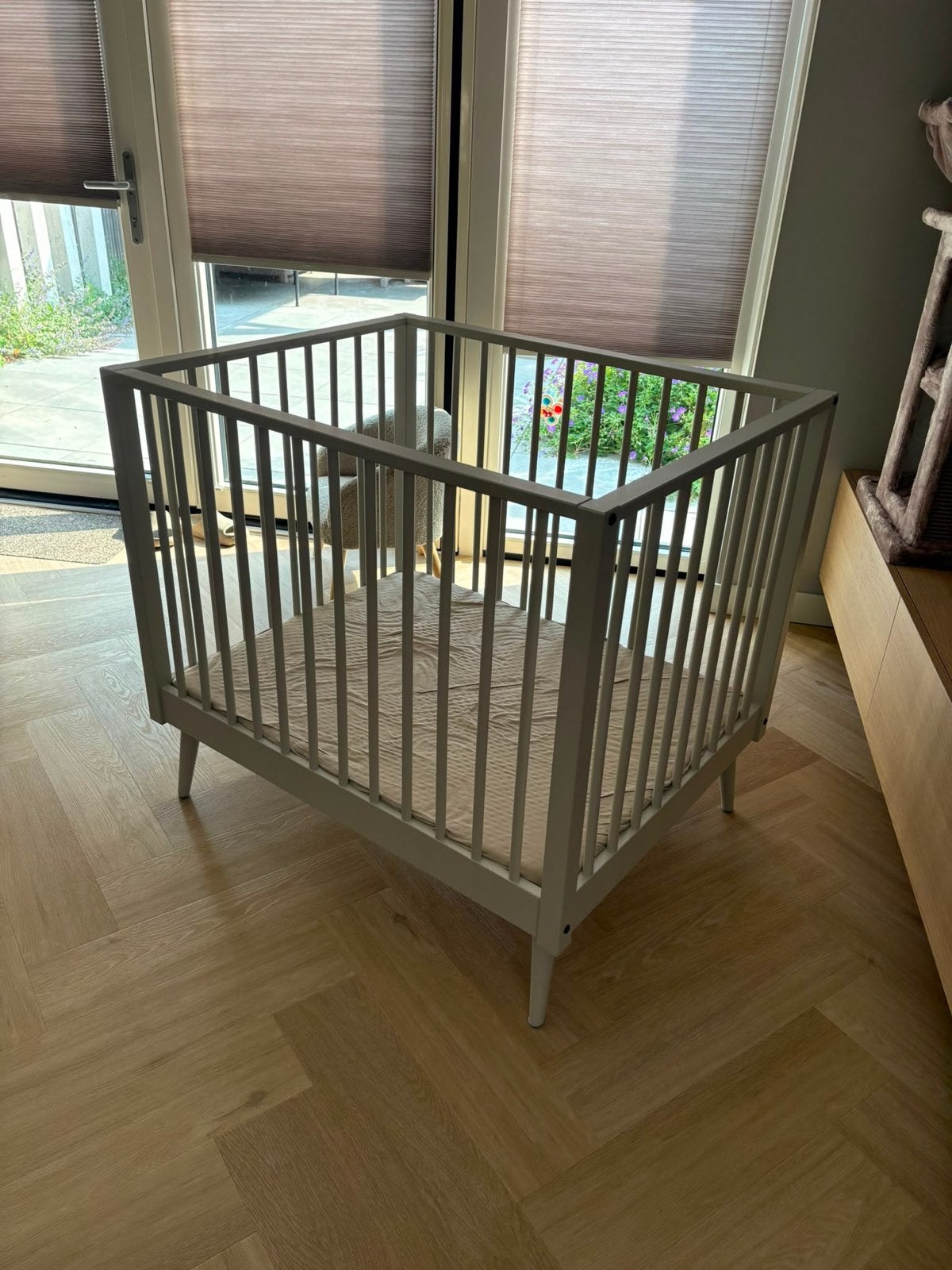 Baby box Europe Baby Evy Oatmeal met matras, Ophalen, Gebruikt, Rechthoekig