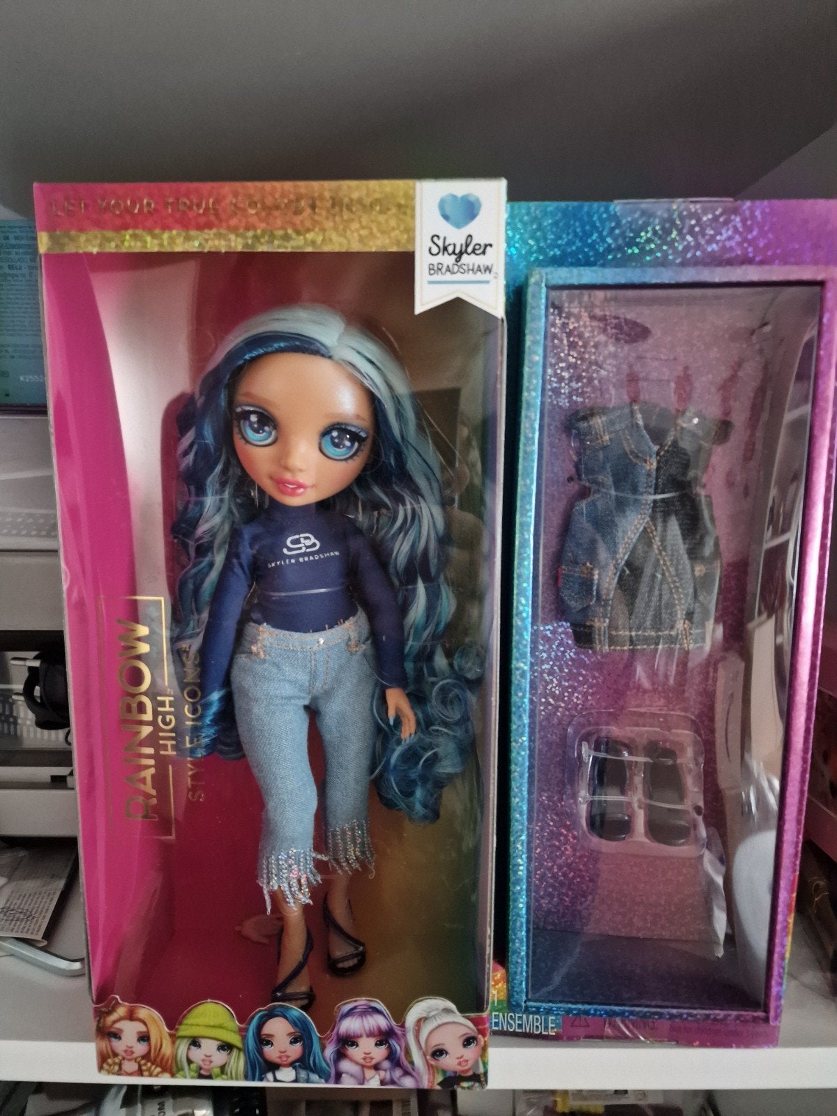 Rainbow High Poppen: Violet Willow & Skyler Bradshaw, Ophalen of Verzenden, Nieuw, Pop