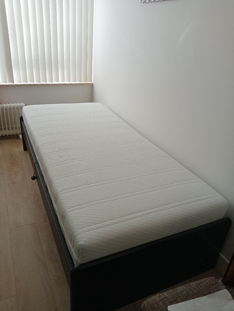 Logeerbed, Huis en Inrichting, Ophalen, 90 cm, Eenpersoons, Zwart