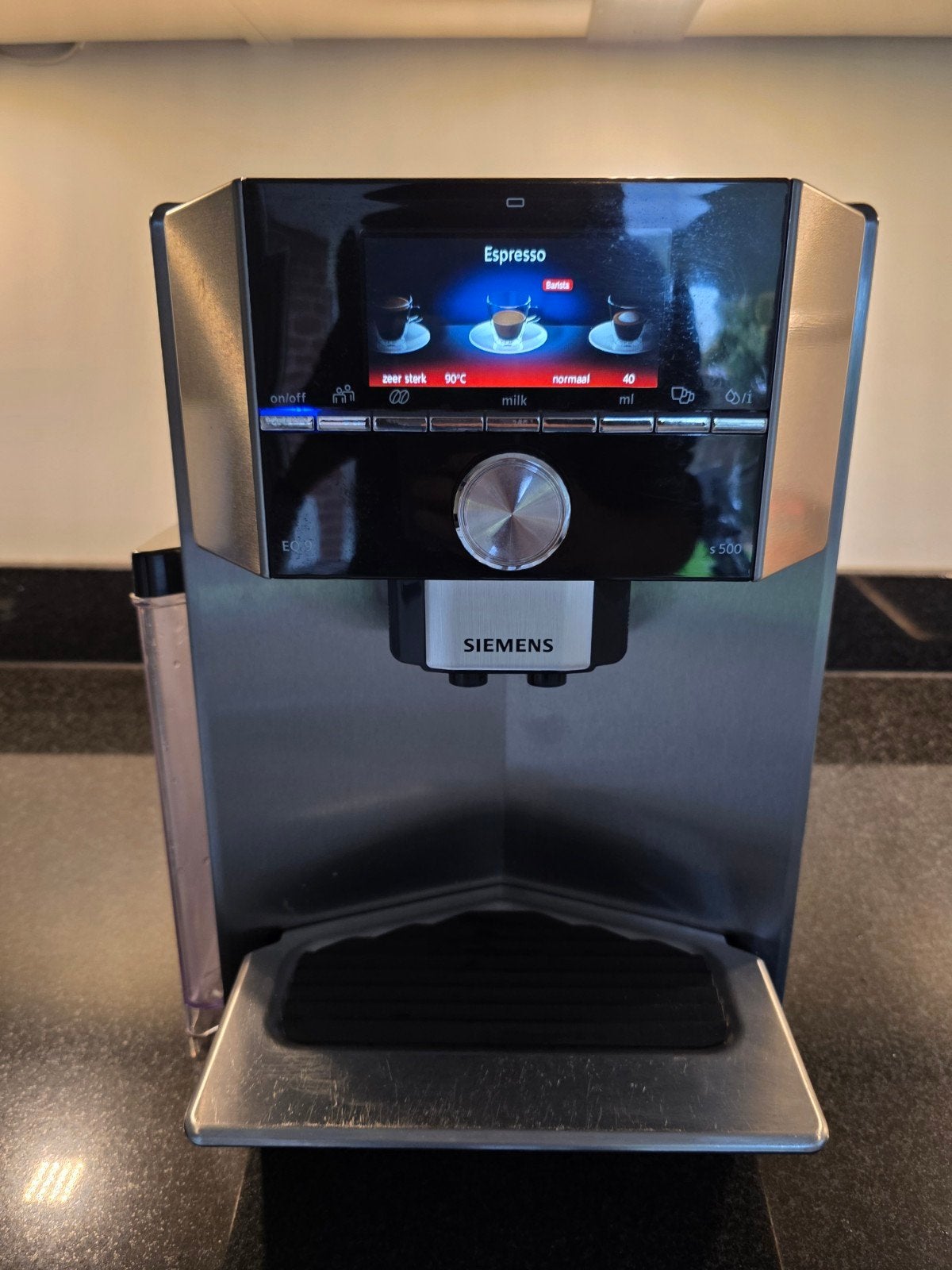 Siemens EQ9 S500 Barista, Ophalen, Afneembaar waterreservoir, 10 kopjes of meer, Koffiemachine