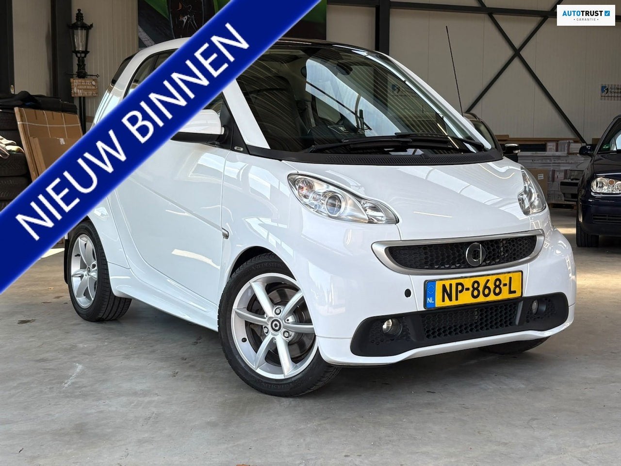 Smart Fortwo coupé 1.0 mhd Edition White Airco Panorama Dea, Auto's, Automaat, Euro 5, Achterwielaandrijving, Gebruikt