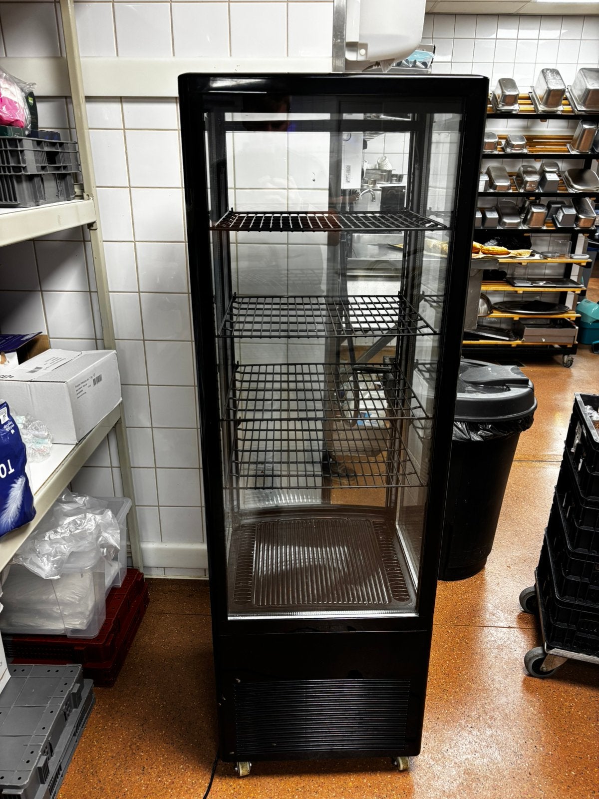 Koelvitrine, Zonder vriesvak, 200 liter of meer, Zo goed als nieuw, 160 cm of meer