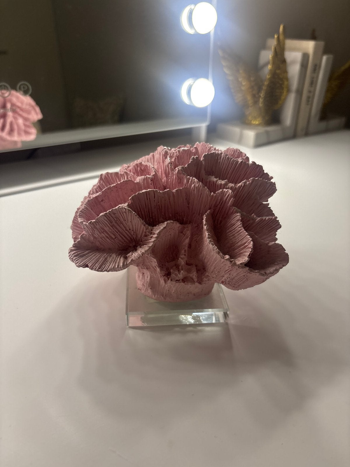Richmond Interiors Koraal Decoratie Roze op kristallen Voet, Overige materialen, Roze, Ophalen of Verzenden, Zo goed als nieuw