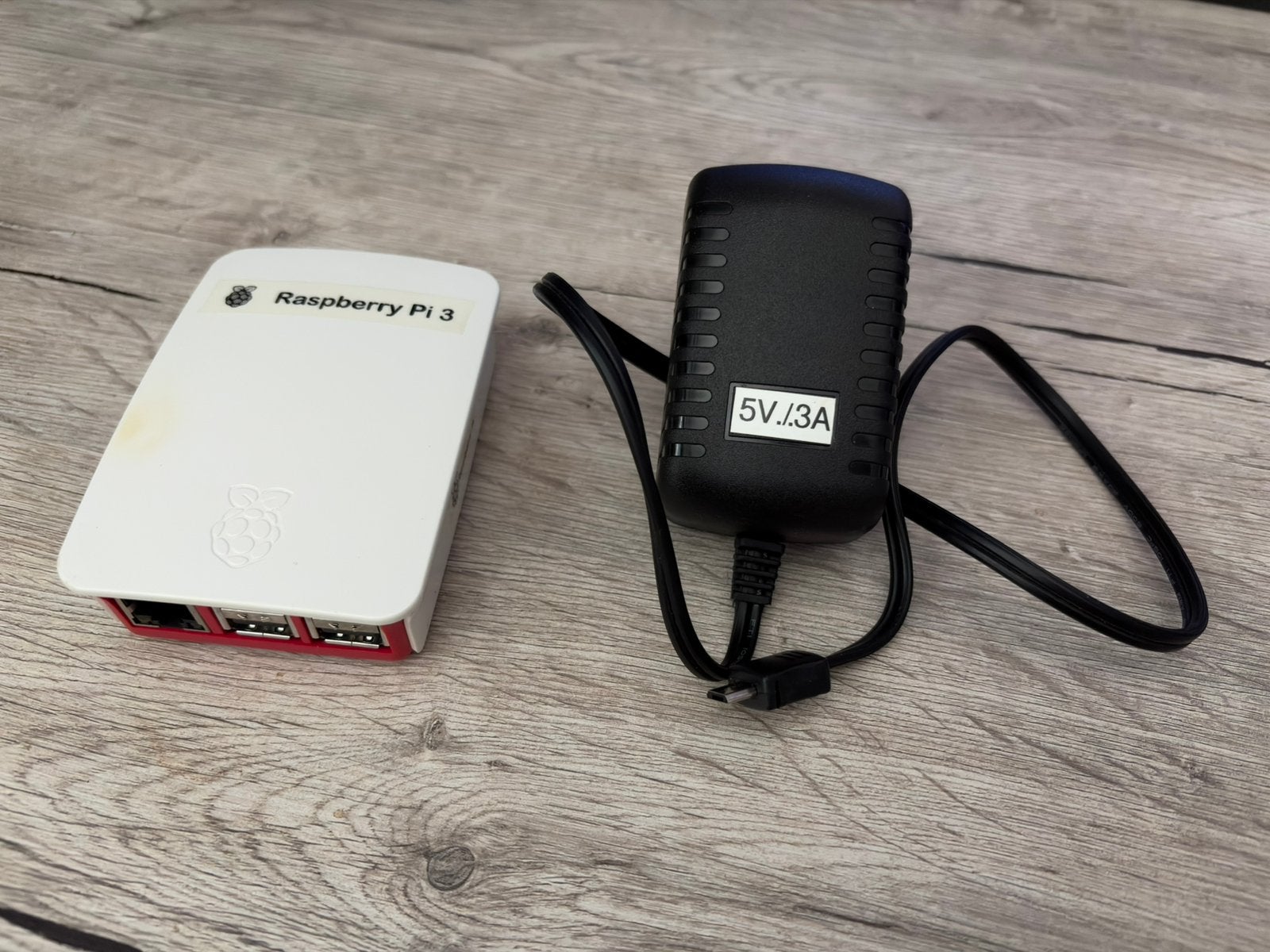Raspberry Pi 3 model B, Ophalen of Verzenden, Zo goed als nieuw
