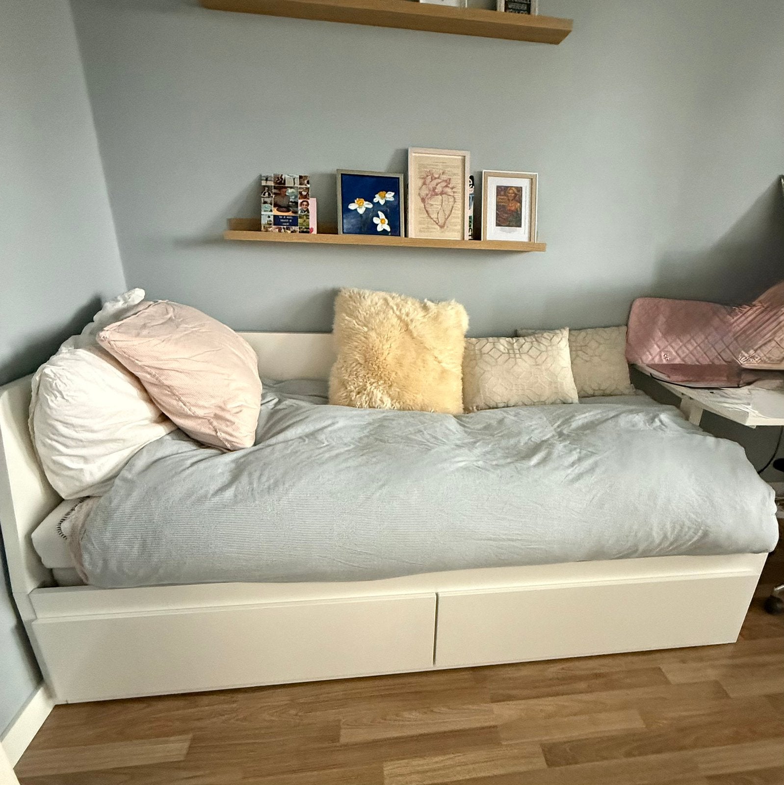 IKEA FLEKKE Bedbank incl. 2 matrassen en 2 lades, Ophalen, Wit, Tweepersoons, Zo goed als nieuw