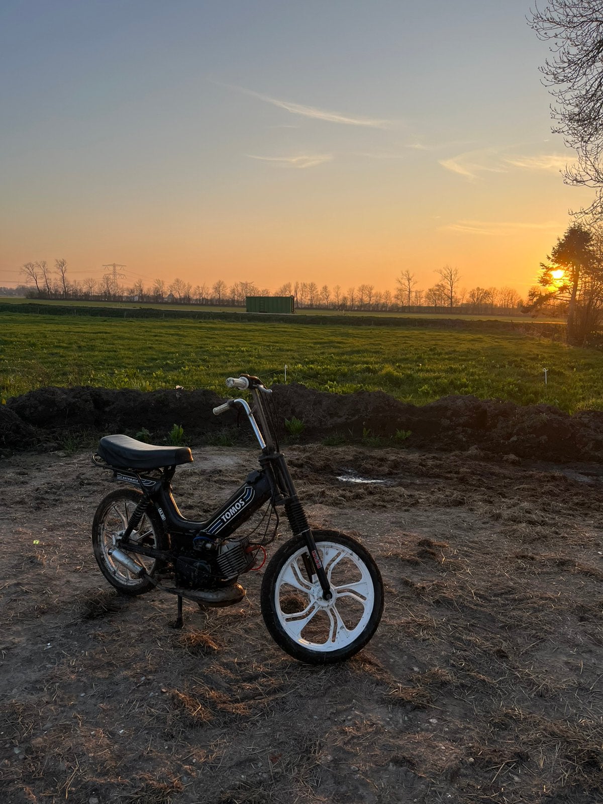 Tomos brommer - bijna alles nieuw ruilen tegen 70 cc scooter, Fietsen en Brommers, Brommers | Tomos, Ophalen, Gebruikt, 65 cc