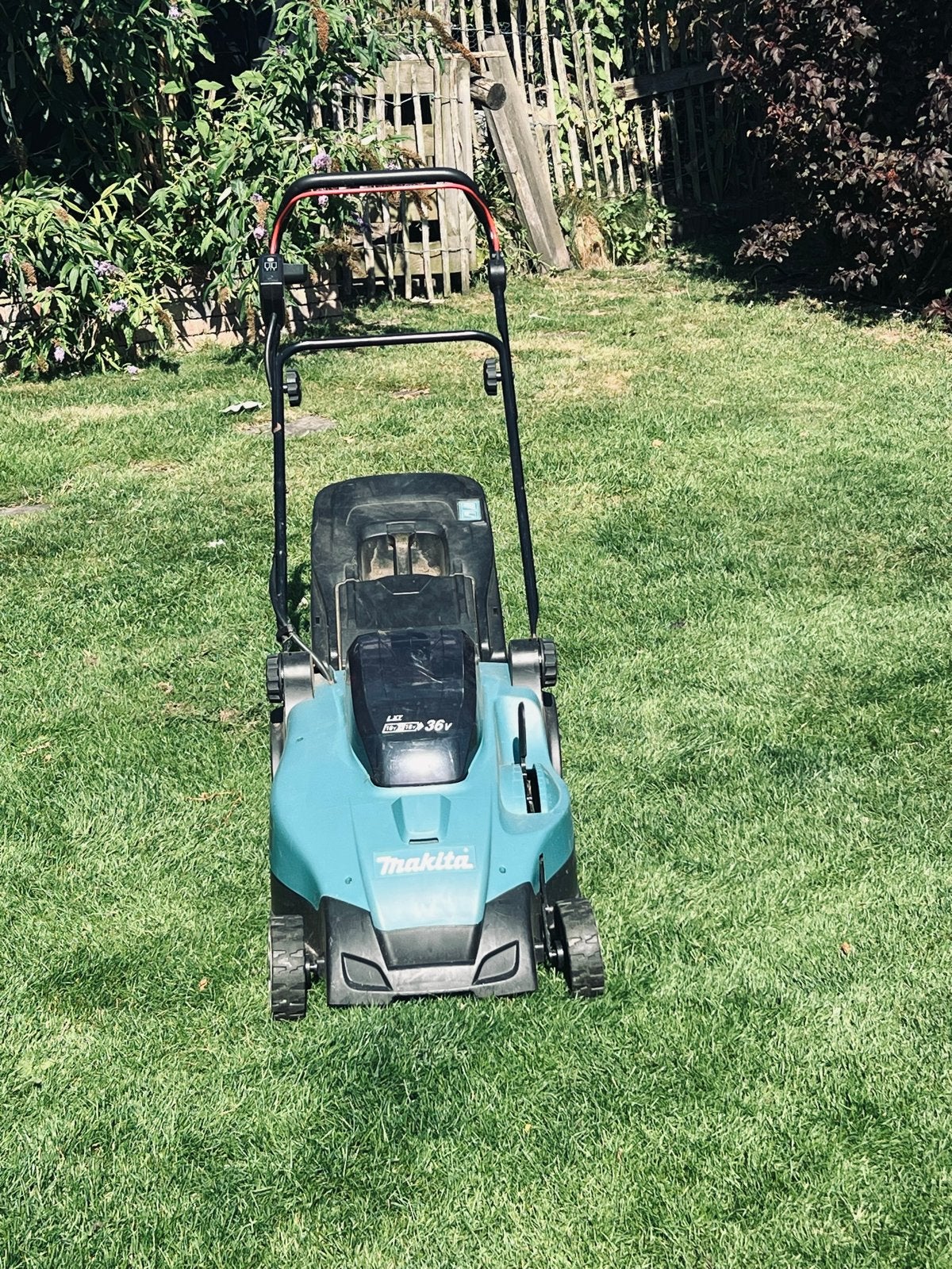 Makita Accu-grasmaaier LXT 18V+18V=36V, Tuin en Terras, Grasmaaiers, Ophalen, Cirkelmaaier, Gebruikt, Accu-grasmaaier