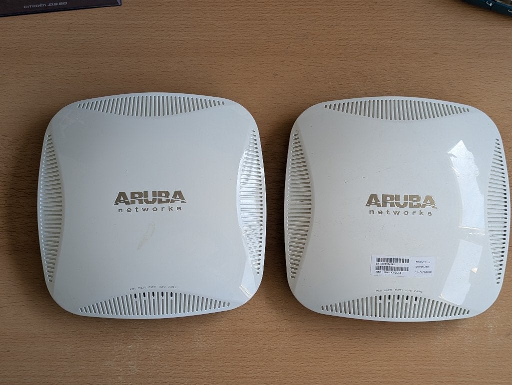 2x Aruba IAP-225 - Wifi Access Points, Ophalen of Verzenden, Gebruikt, Aruba