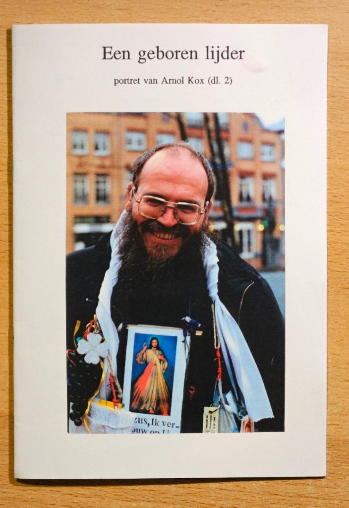 Een geboren lijder. Portret van Arnol Kox, Ophalen of Verzenden, 20e eeuw of later, Zo goed als nieuw