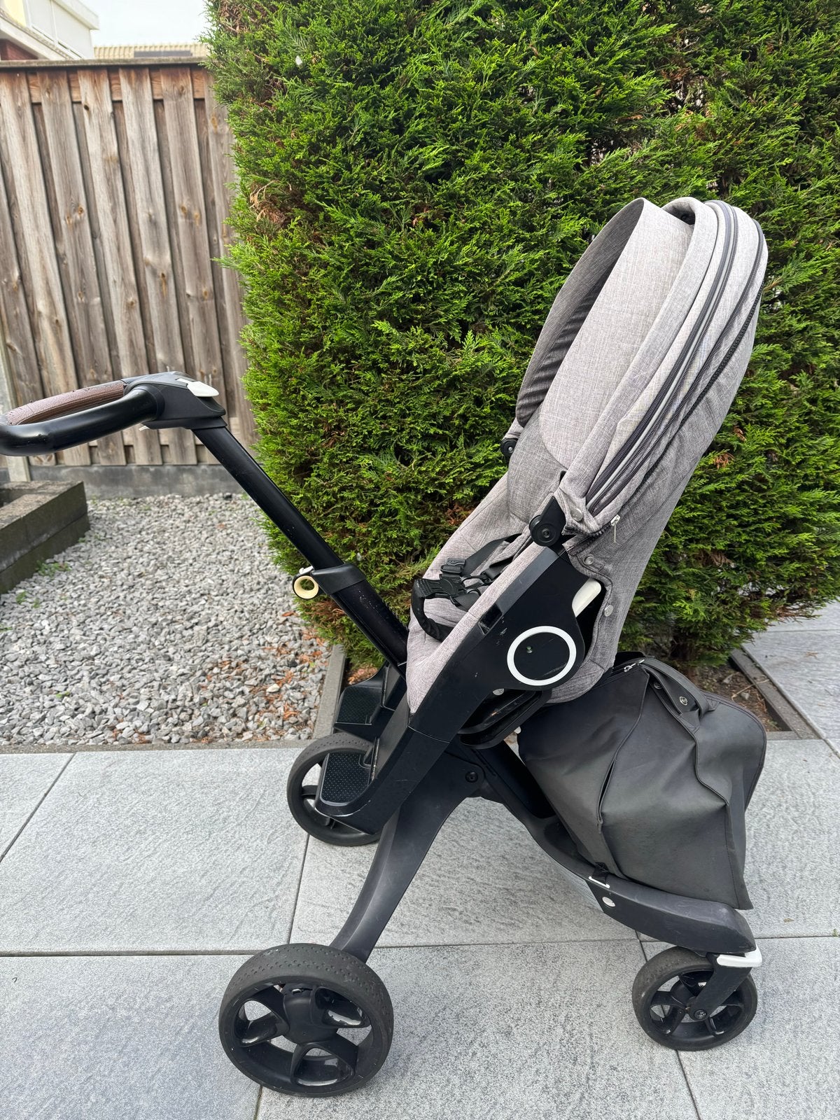 Stokke Xplory V6 Combiwagen met Reiswieg - goede staat, Ophalen, Zo goed als nieuw, Combiwagen, Met reiswieg