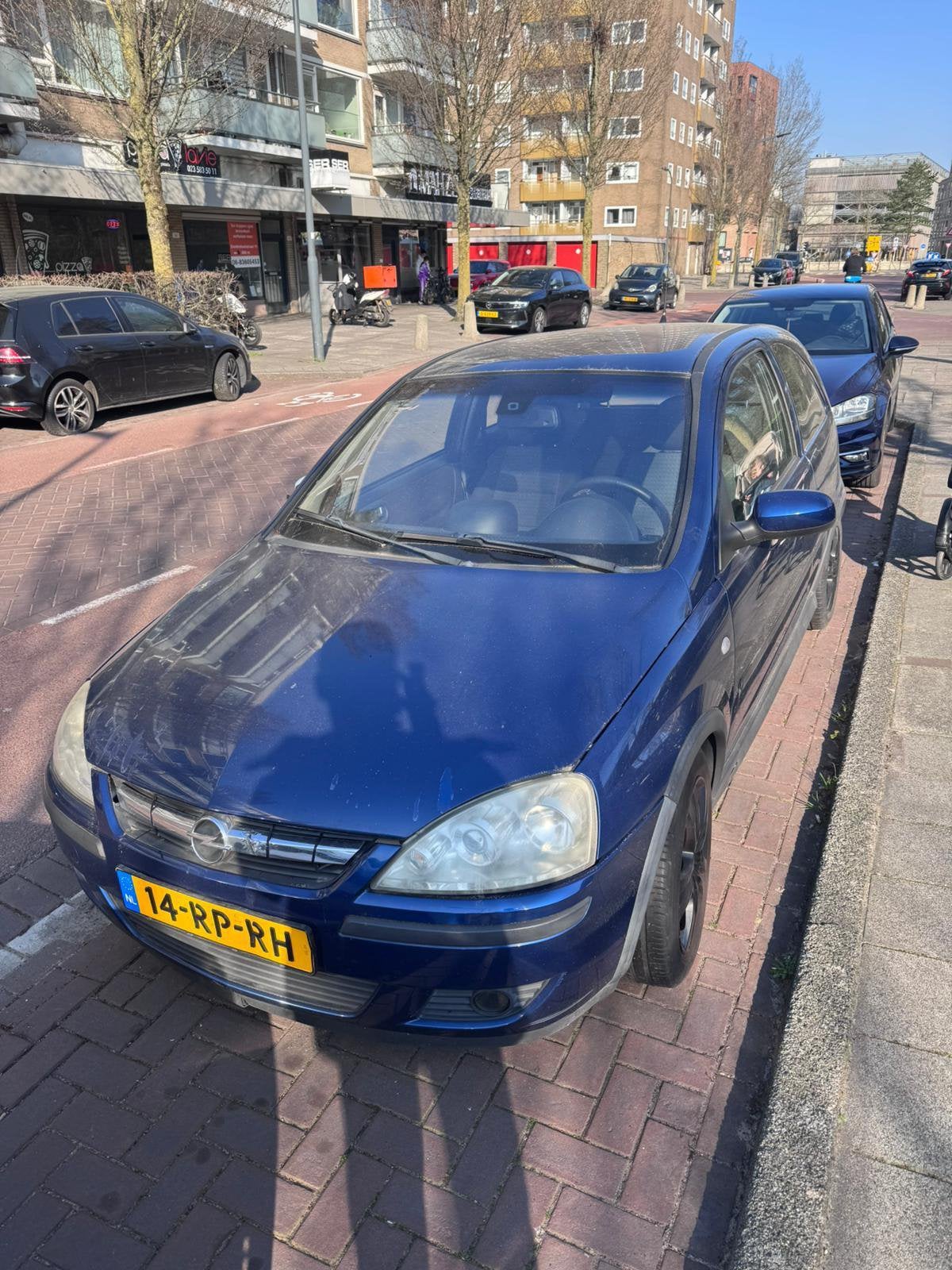 Opel Corsa 1.4 3-deurs 2005, Auto's, Voorwielaandrijving, 31 €/maand, 4 cilinders, Blauw