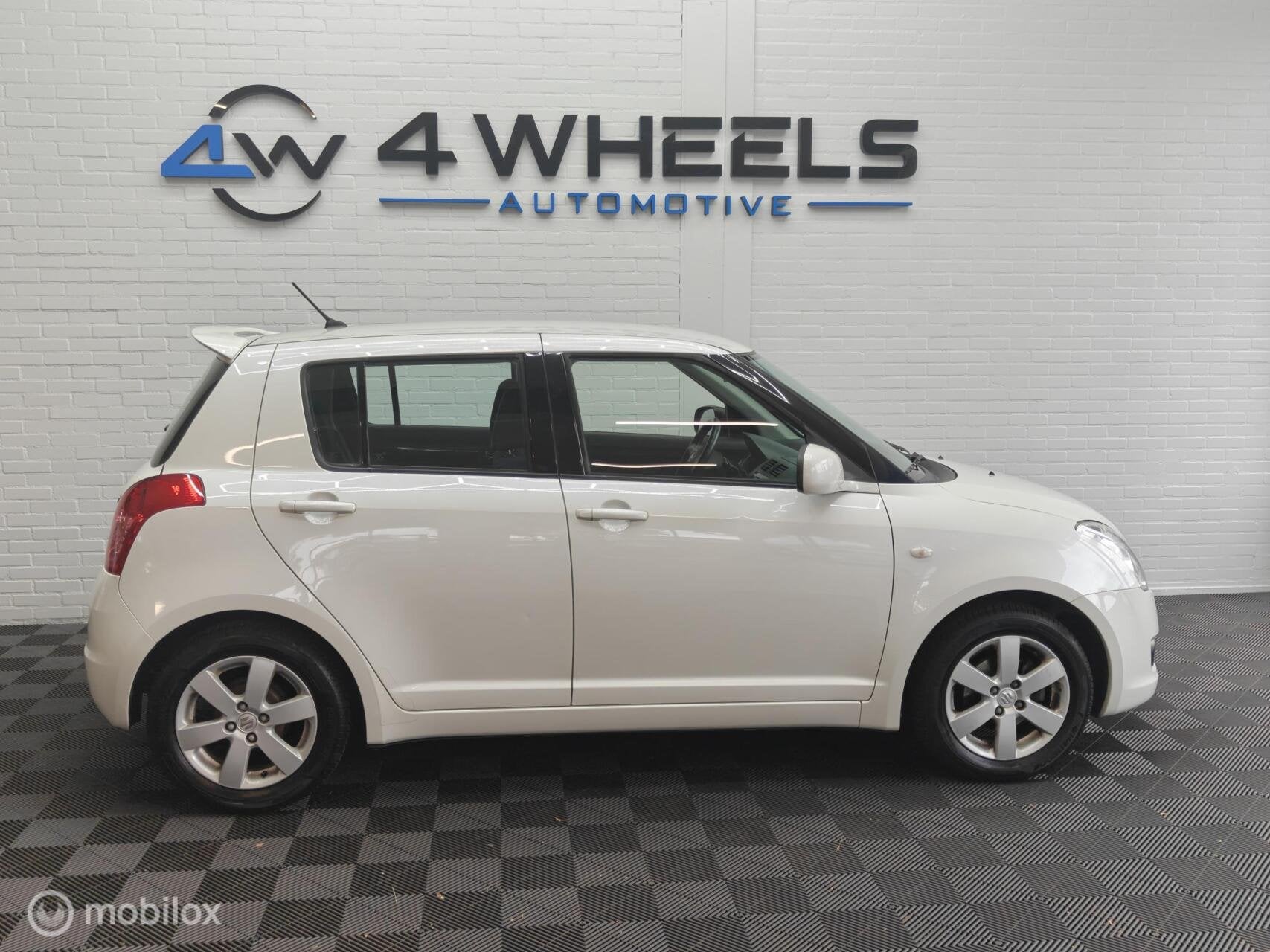 Suzuki Swift 1.3 Comfort, Auto's, Voorwielaandrijving, 400 kg, Origineel Nederlands, Bedrijf