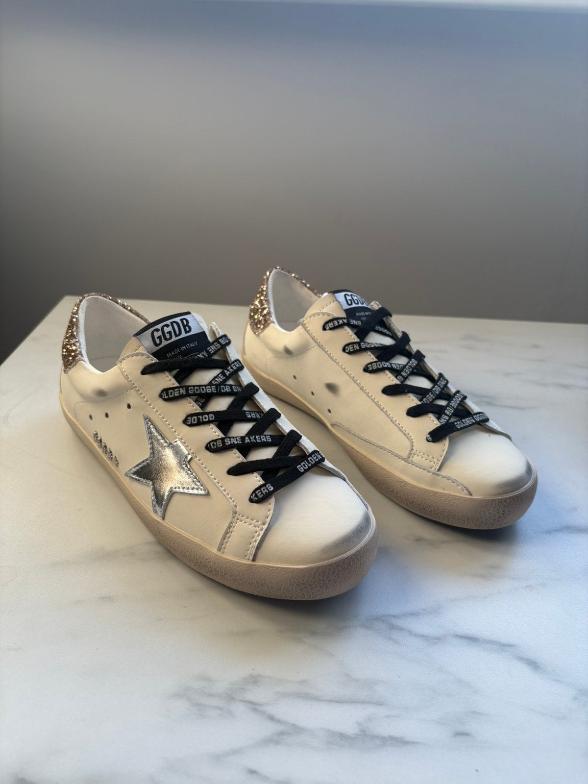 Golden Goose Superstars, Wit, Nieuw, Ophalen of Verzenden, Sneakers of Gympen