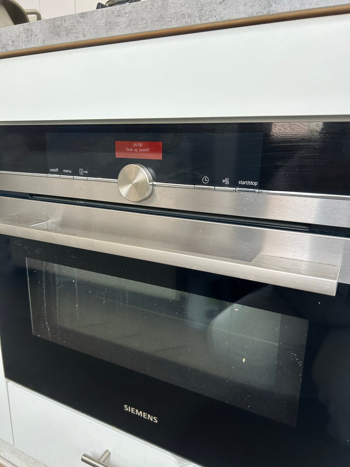 Siemens iQ700 compacte combi-oven - Foutmelding E6100, Ophalen, 45 tot 50 cm, Hete lucht, Siemens