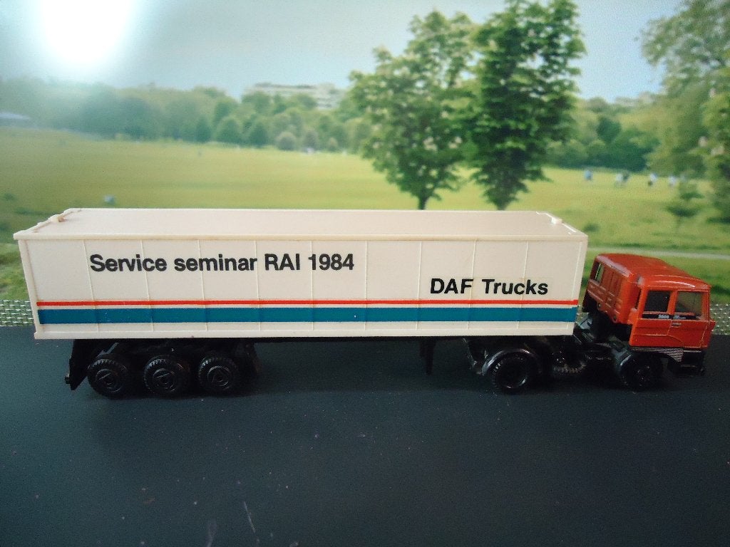 DAF 3300 Turbo Intercooler Kofferoplegger DAF Promotional, Hobby en Vrije tijd, Modelauto's | 1:87, Ophalen of Verzenden, Nieuw