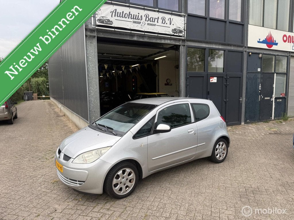 Mitsubishi Colt 1.3 Inform Automaat! Airco! APK! NAP Logisch, Stof, Colt, Origineel Nederlands, Grijs