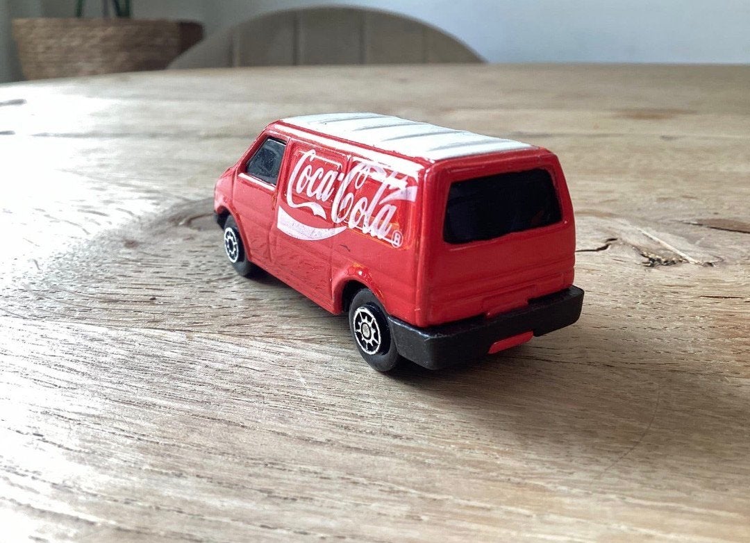 Maisto Edocar VW Caravelle T4 Coca-Cola Bestelbus Modelauto, Ophalen of Verzenden, Gebruikt, Auto