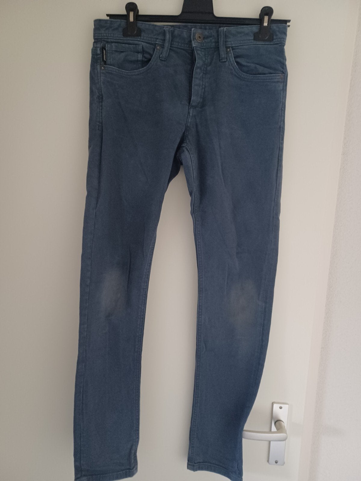 Jongens/ heren blauwe broek Jack en Jones 30/ 32, Kleding | Heren, Broeken en Pantalons, Blauw, Ophalen of Verzenden, Gedragen