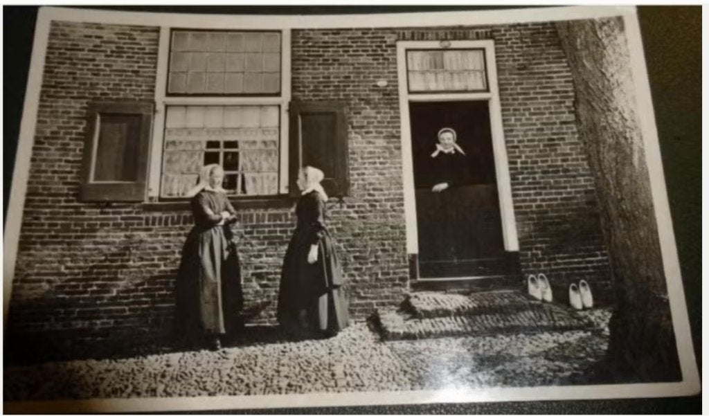 Twente - Typisch - Burenpraat bij huis, Verzamelen, Verzenden, 1940 tot 1960, Gelopen, Overijssel