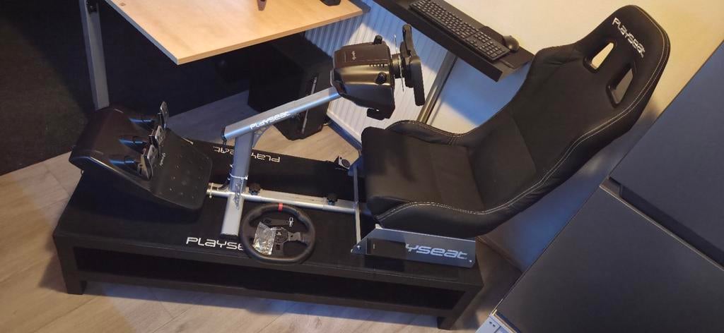 Playseat, g29, 2,1 audio, Ophalen, Zo goed als nieuw