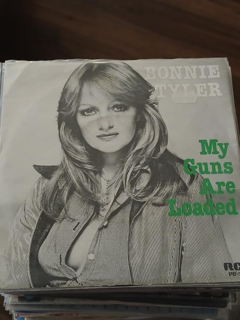 BONNIE TYLER my guns are loaded, Cd's en Dvd's, Vinyl Singles, Ophalen of Verzenden, Zo goed als nieuw, Pop