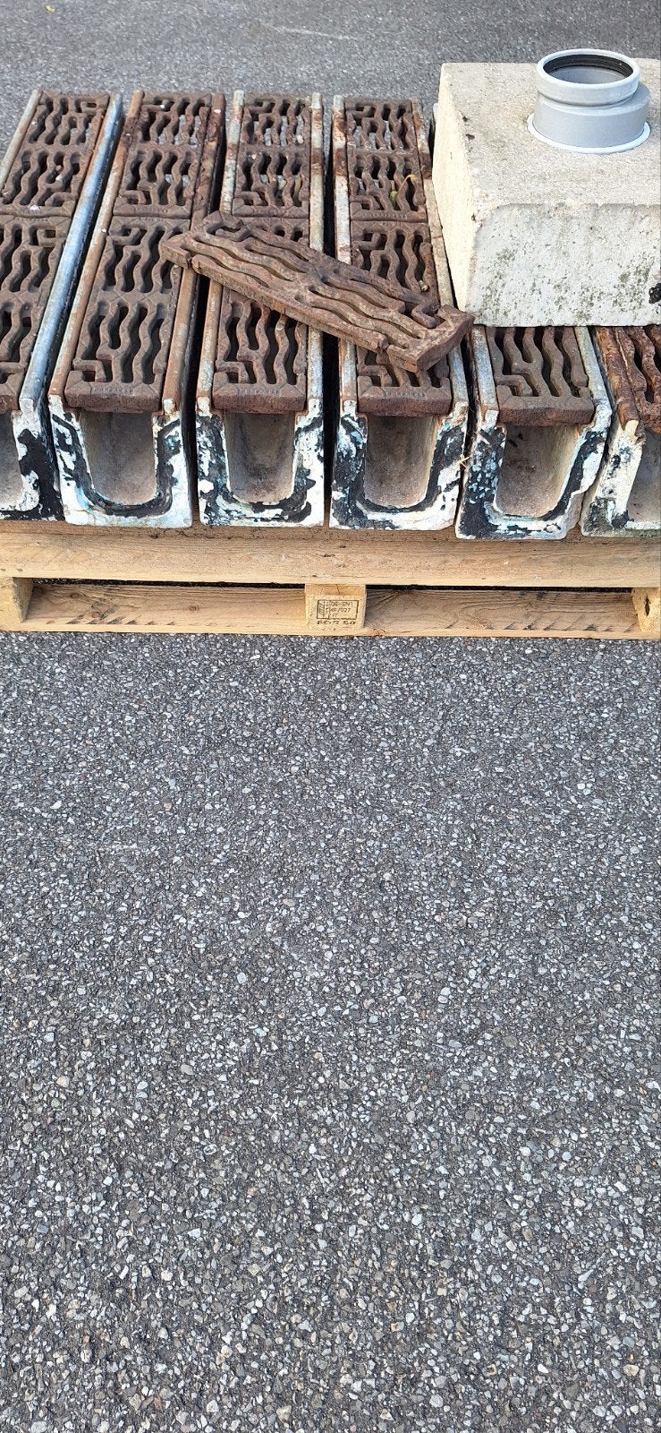 Beton lijngoot met zandput en aansluiting ø125 (10 stuks), Ophalen, Minder dan 2 meter, 80 mm of meer, Overige materialen