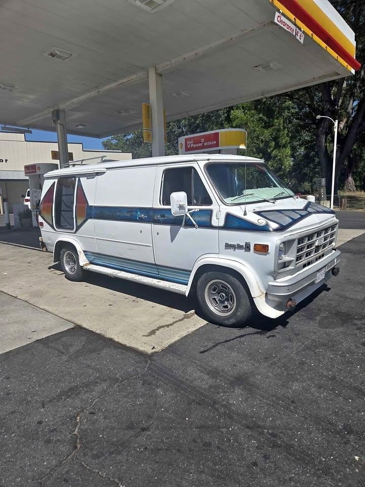 chevy van G20 custon conversion shag van, Automaat, 8 cilinders, Overige carrosserieën, Wit