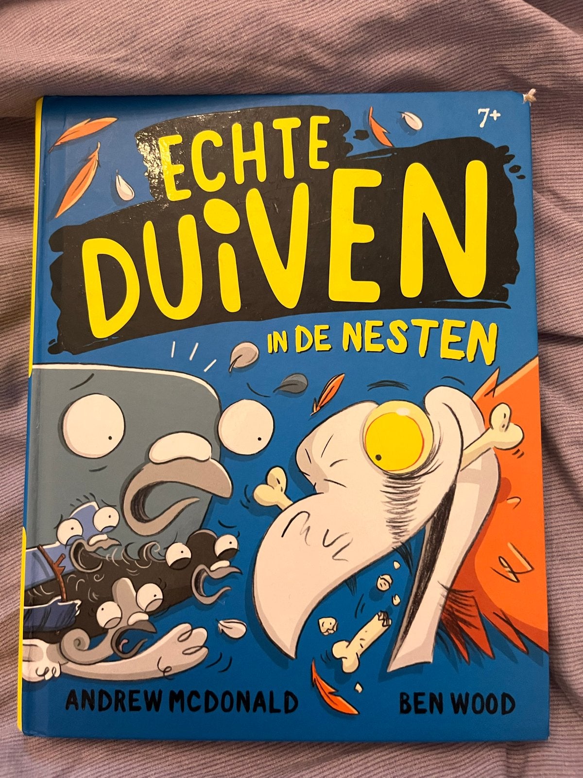 Echte Duiven in de Nesten - Andrew McDonald, Ophalen of Verzenden, Zo goed als nieuw, Fictie algemeen