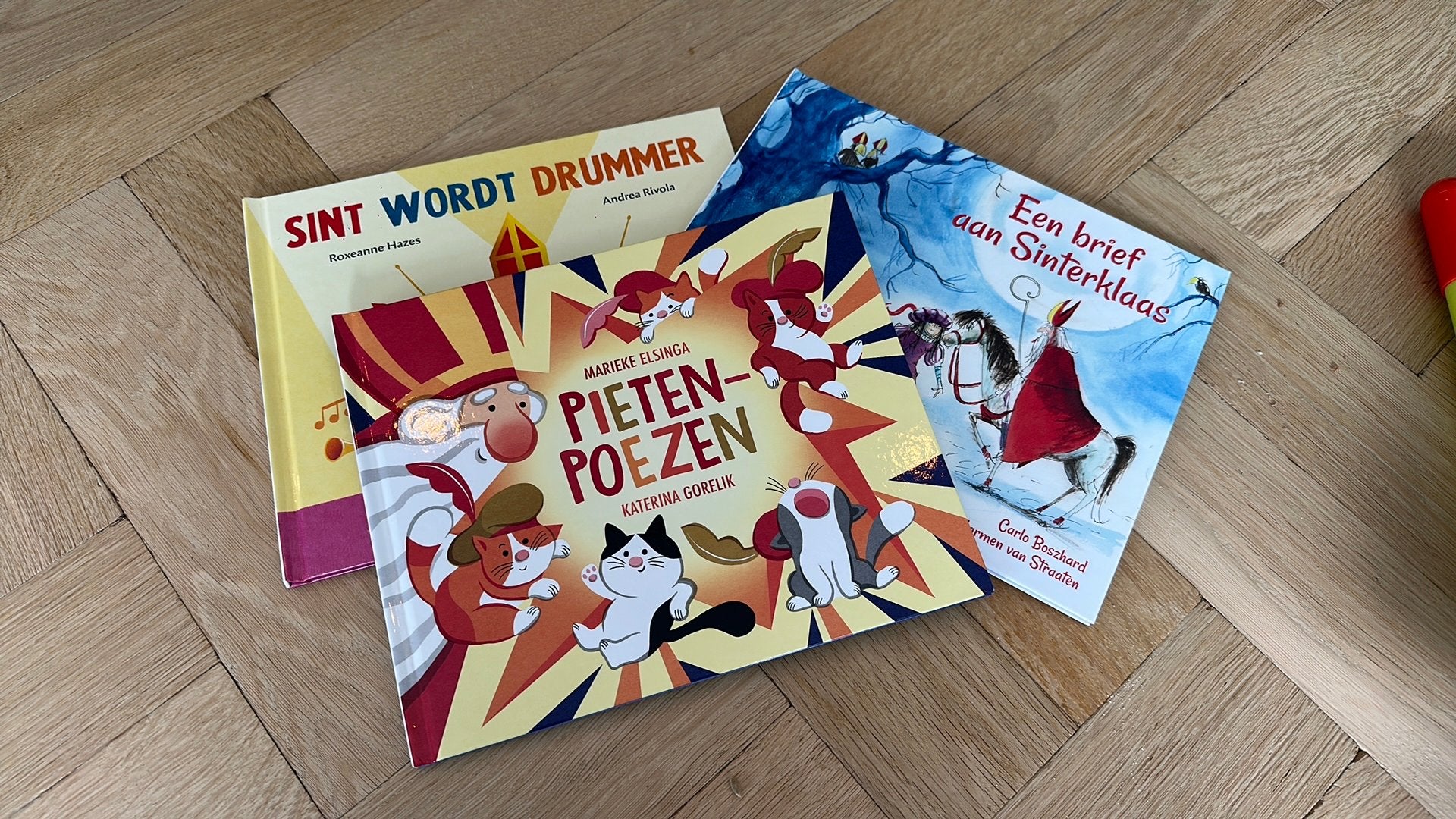 3 Sinterklaas boeken z.g.a.n. - Wegens verhuizing, Boeken, Kinderboeken | Kleuters, Zo goed als nieuw, Fictie algemeen, 4 jaar