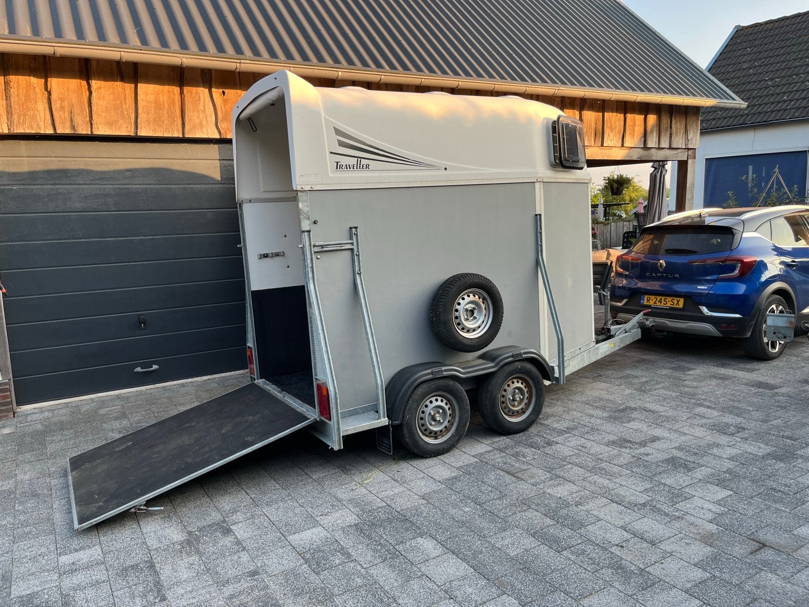 1,5 paards Weijers W2000F Traveller paardentrailer, Ophalen, Gebruikt