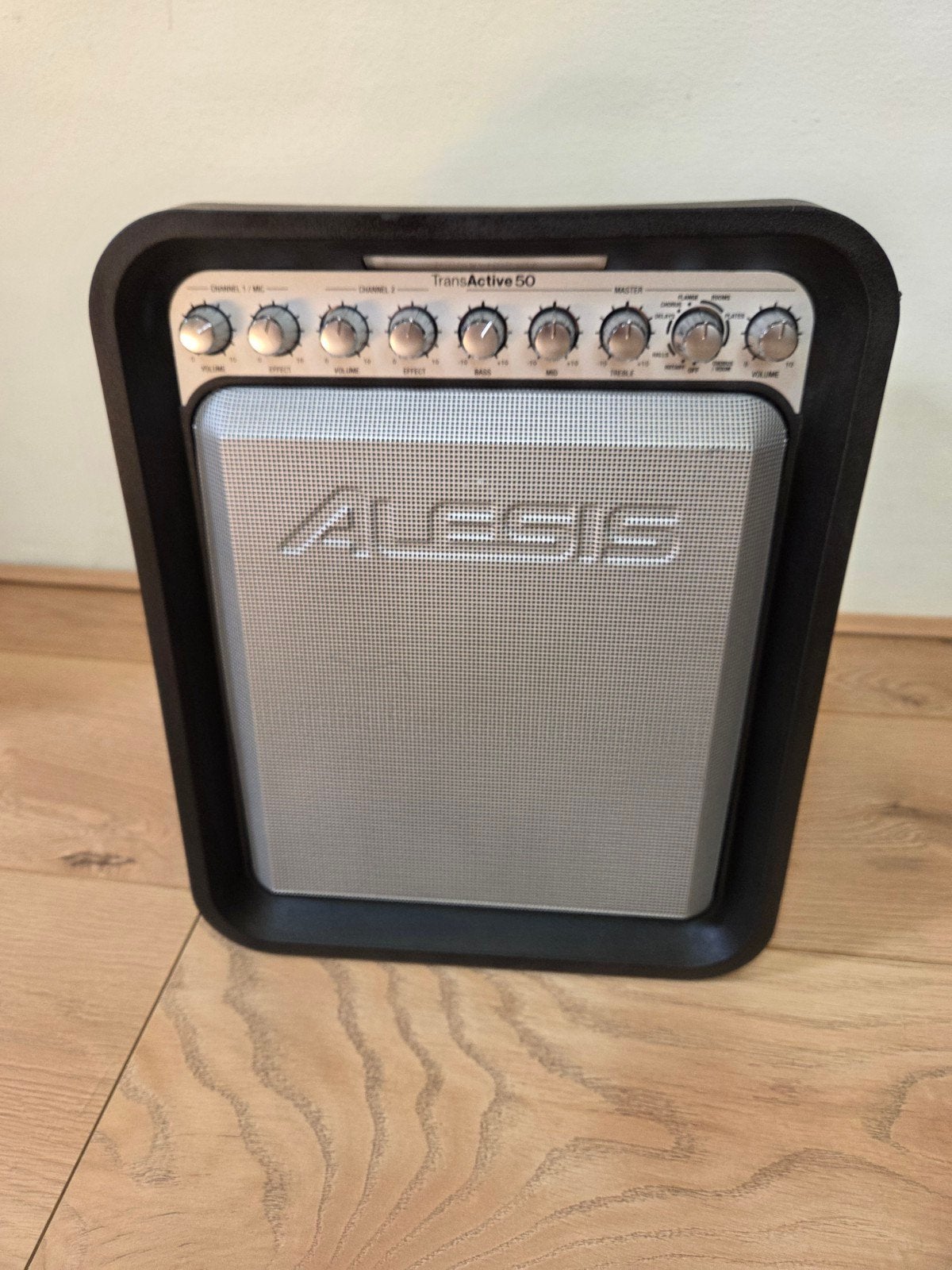 Alesis TransActive 50 Versterker - Compact en Krachtig, Ophalen of Verzenden, Zo goed als nieuw, Gitaar