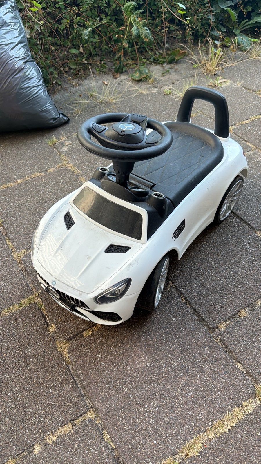 Mercedes-Benz AMG loopauto wit, Kinderen en Baby's, Speelgoed | Buiten | Voertuigen en Loopfietsen, Ophalen, Gebruikt, Loopvoertuig