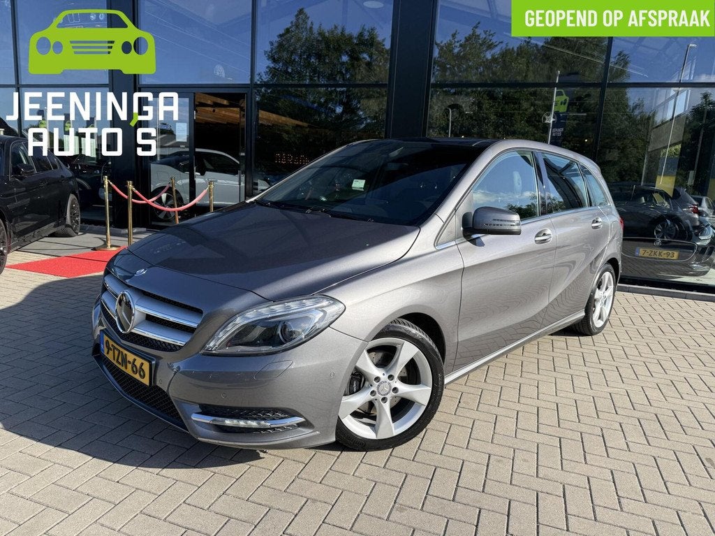 Mercedes B-klasse 180 Ambition|Navi|PDC|NAP, Gebruikt, 4 cilinders, 122 pk, Zilver of Grijs