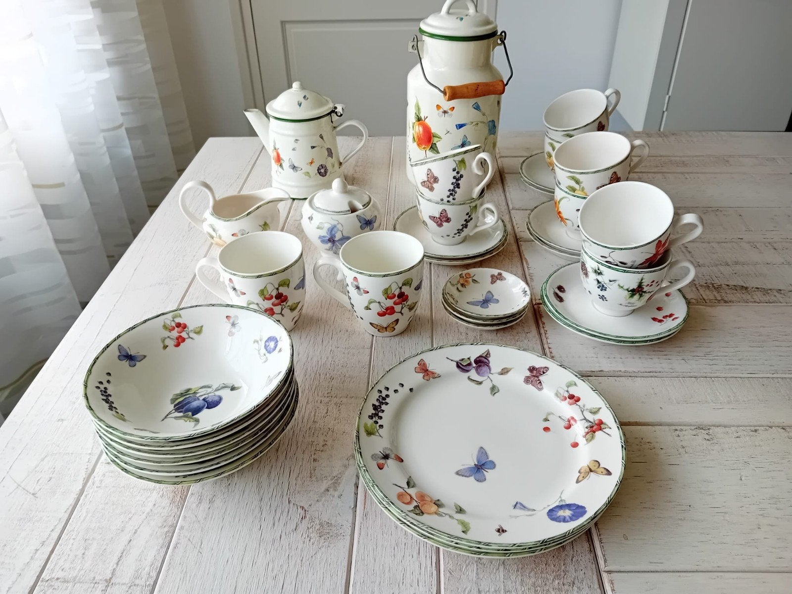 Janneke Brinkman Fruit&Fowers servies Salentijn JBS puntgaaf, Ophalen of Verzenden, Zo goed als nieuw, Overige stijlen, Kop(pen) en/of Schotel(s)
