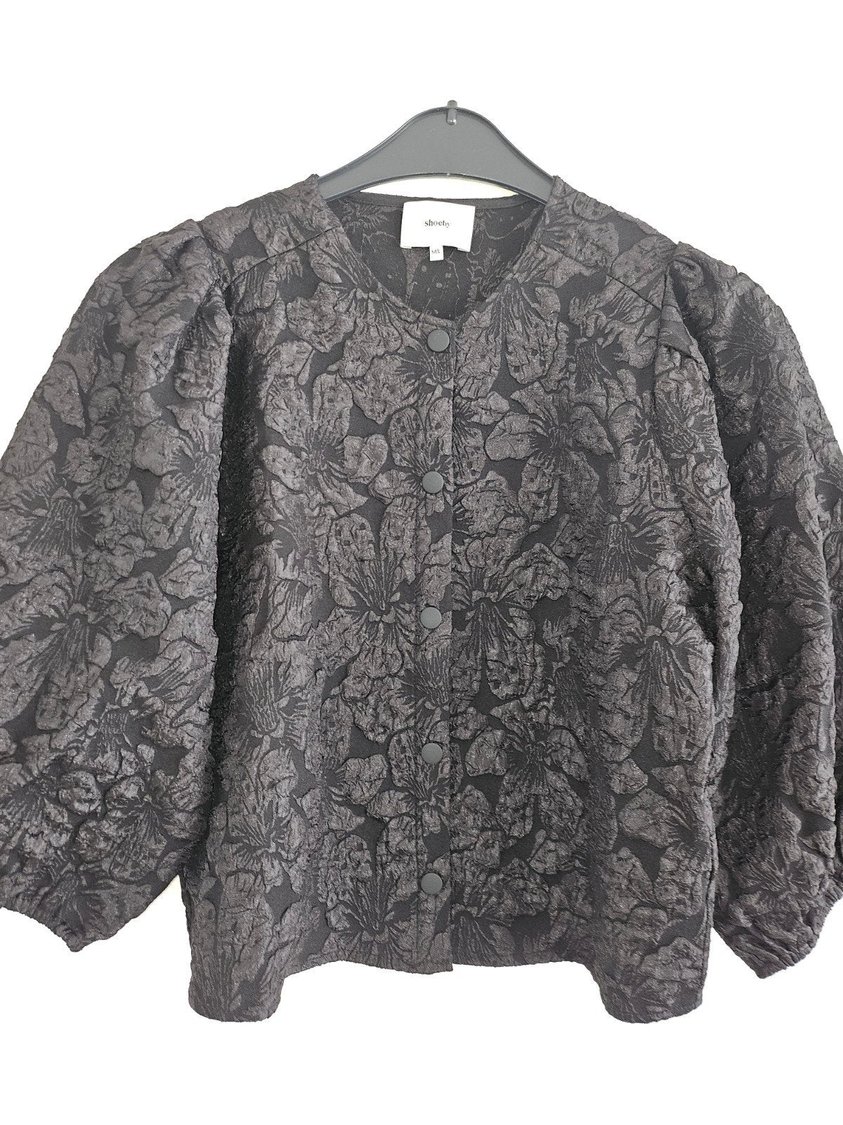 Zwarte gebloemde blouse met pofmouwen, Maat 38/40 (M), Zwart, Nieuw, Ophalen of Verzenden