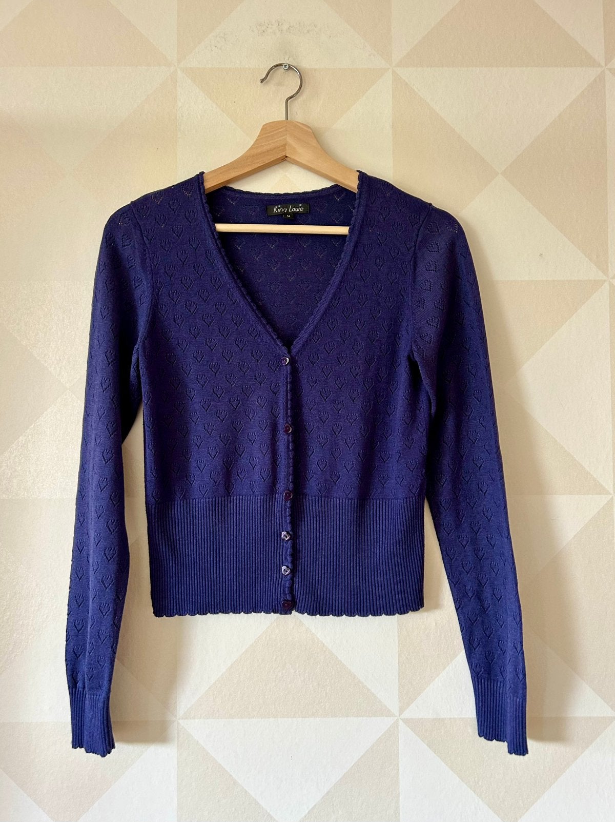 King Louie Cardi V Ajour vest hart donkerblauw M/38 zgan, Maat 38/40 (M), Blauw, Ophalen of Verzenden, Zo goed als nieuw