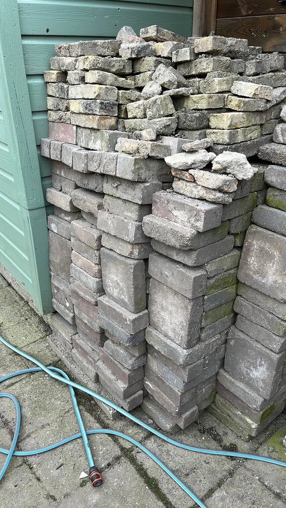 Stenen. Gratis af te halen., Gebruikt, Klinkers, Ophalen of Verzenden, 10 m² of meer