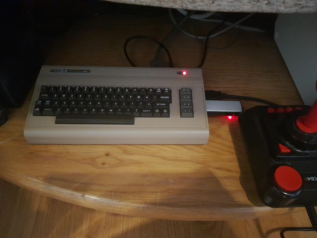 The c64 mini met veel spellen, Computers en Software, Vintage Computers, Ophalen of Verzenden