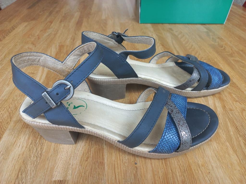 Dames sandalen met bandjes, Kleding | Dames, Schoenen, Blauw, Zo goed als nieuw, Footflexx, Sandalen of Muiltjes