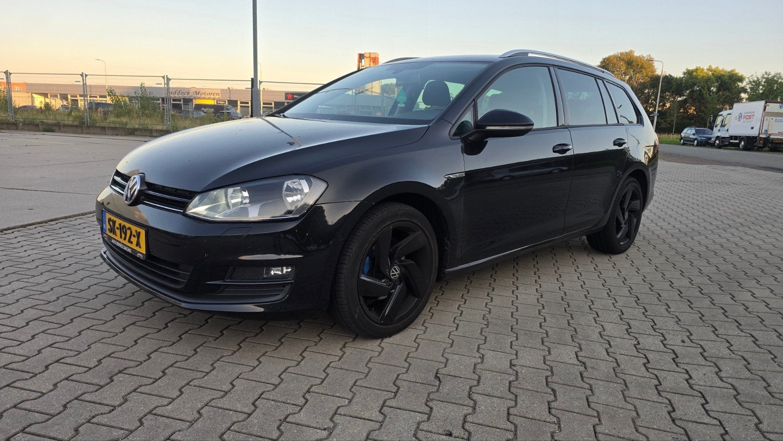 Volkswagen Golf 1.6 TDI 77KW Variant 2014 Zwart, Auto's, Voorwielaandrijving, 1295 kg, 4 cilinders, Zwart